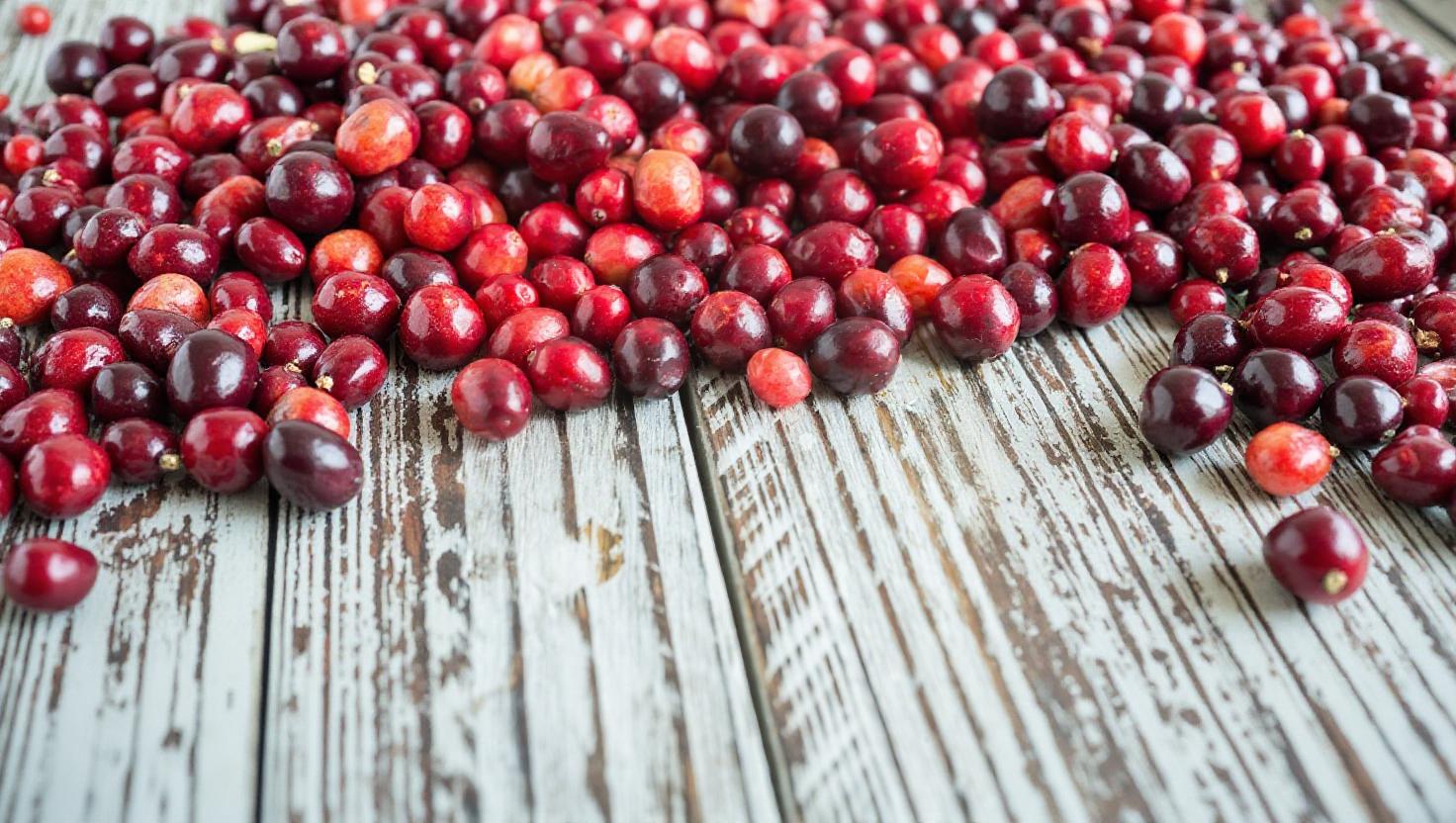 Beyond UTIs: The Surprising Health Benefits of Cranberry Extract